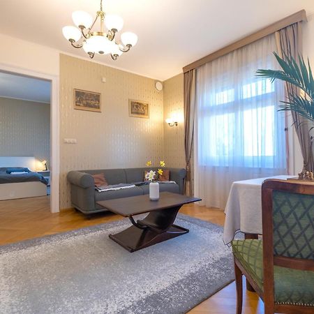 Giovanni'S Airport House Budapest Eksteriør billede