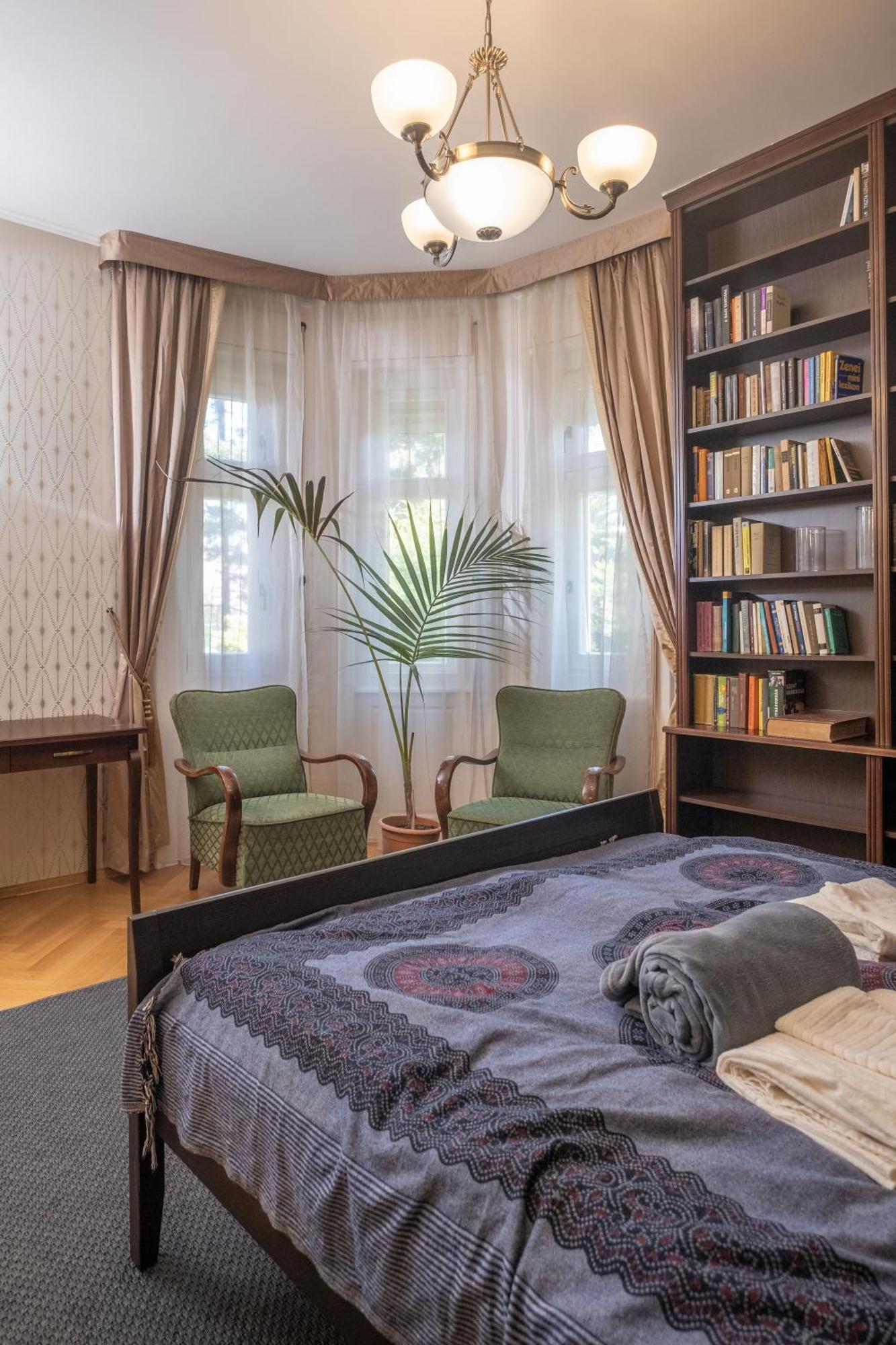 Giovanni'S Airport House Budapest Eksteriør billede